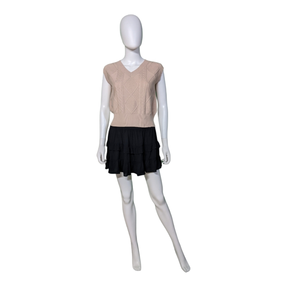 Le Lis Collection Sweater Vest Taupe S